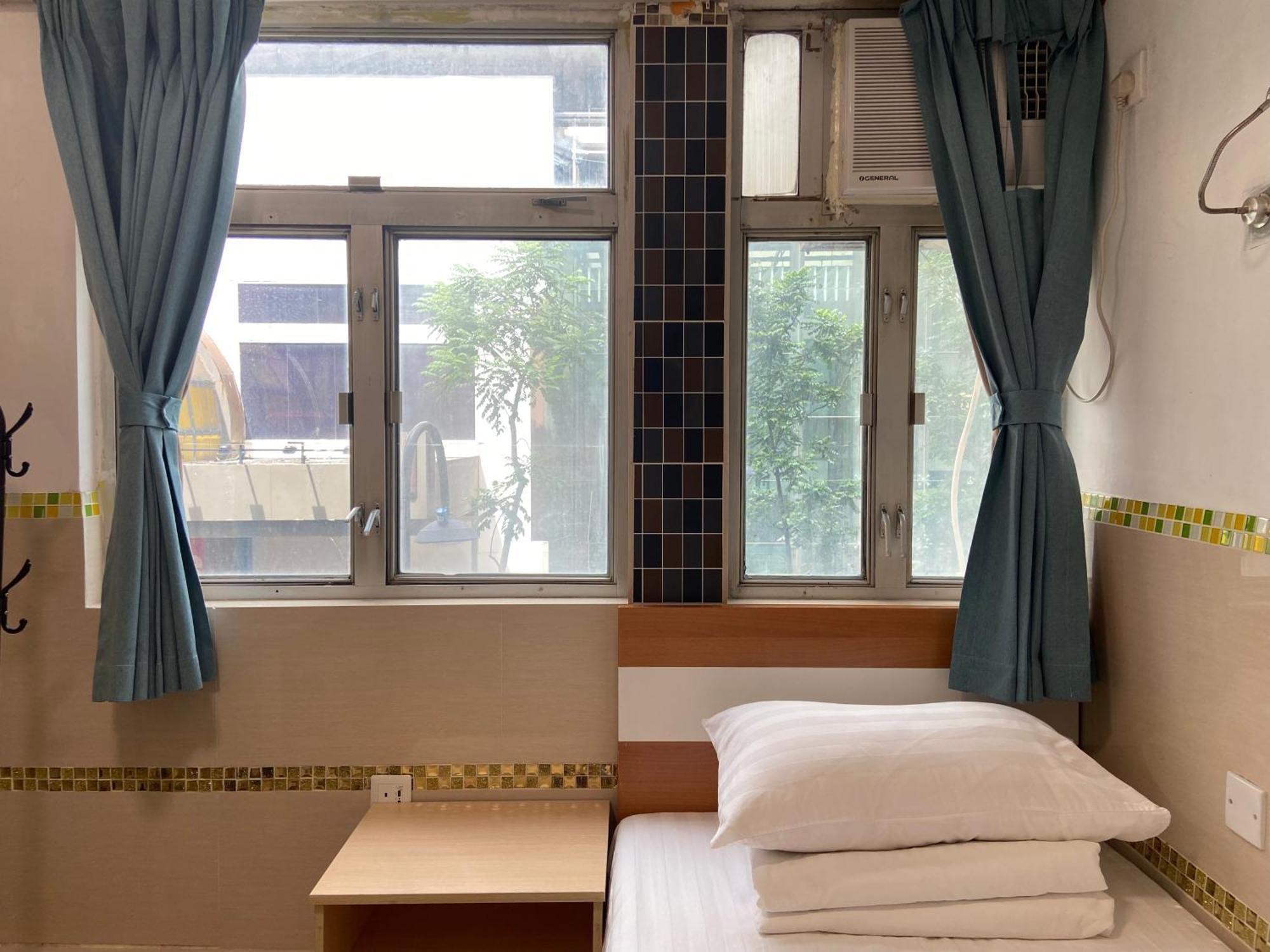 Comfort Hostel Гонконг Экстерьер фото