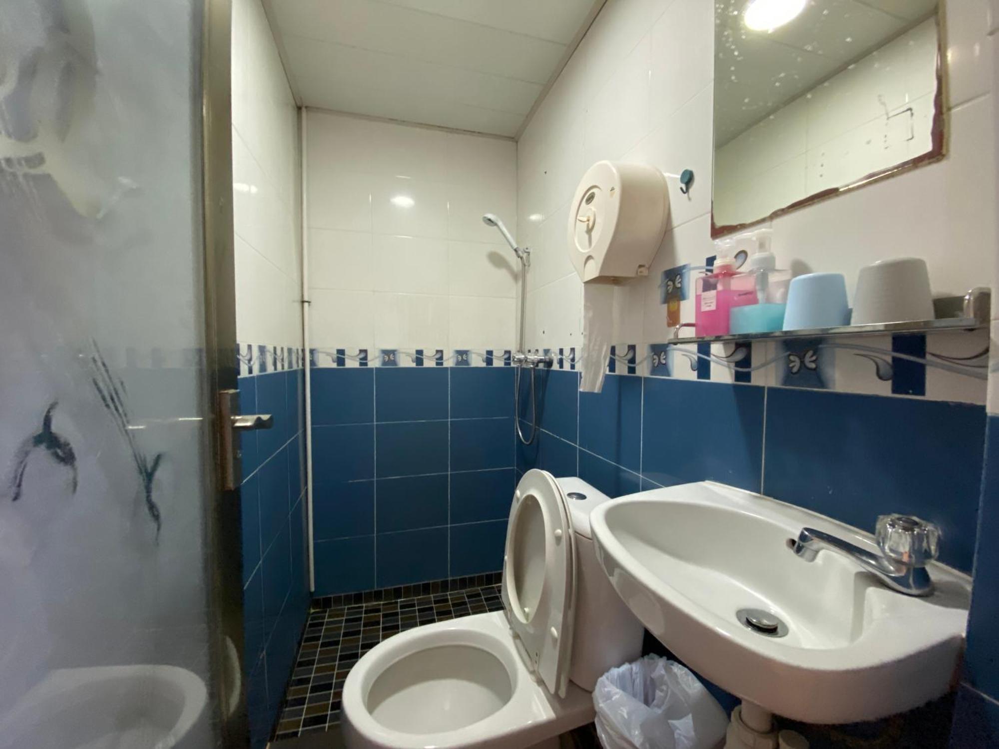 Comfort Hostel Гонконг Экстерьер фото